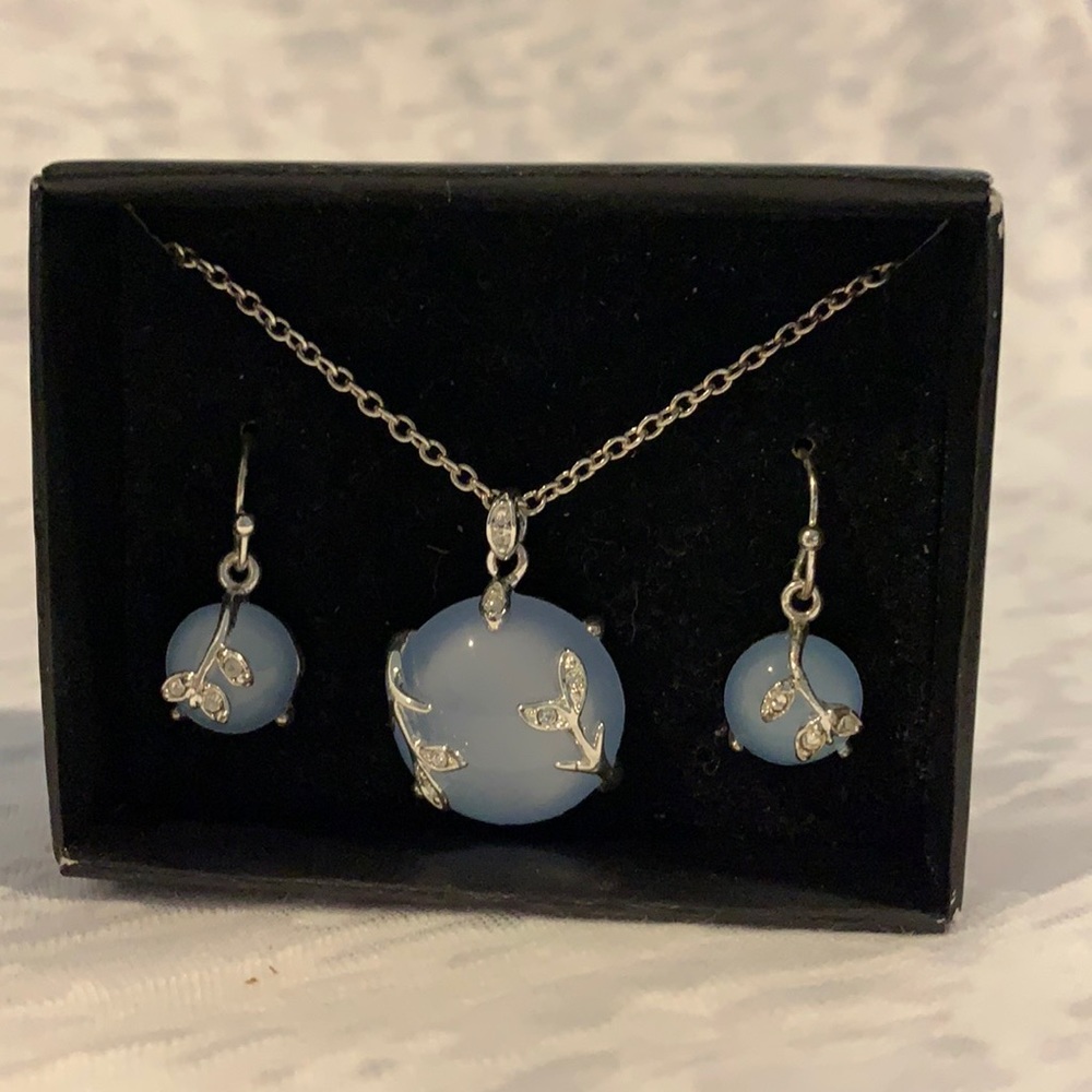 Avon never worn